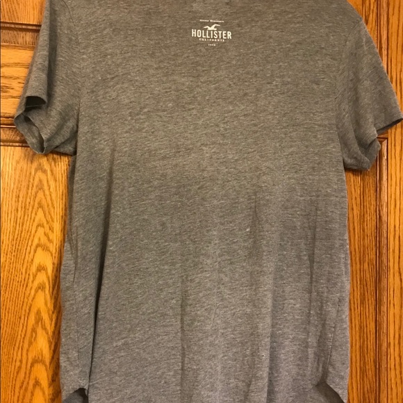 Hollister shirt - Picture 3 of 3